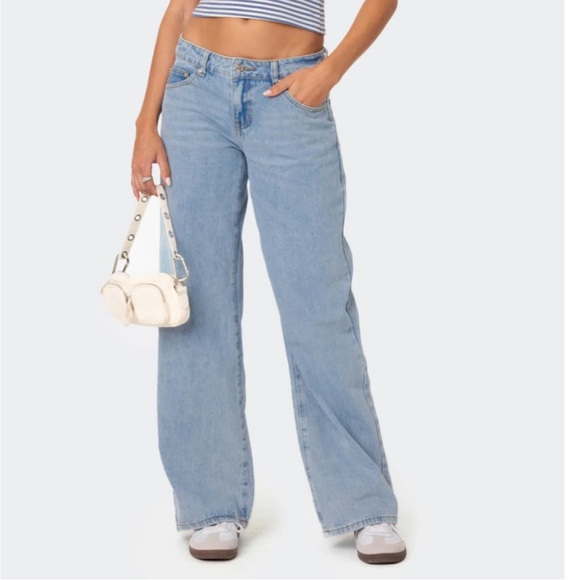 Edikted Raelynn Low Rise Jeans - Picture 5 of 8